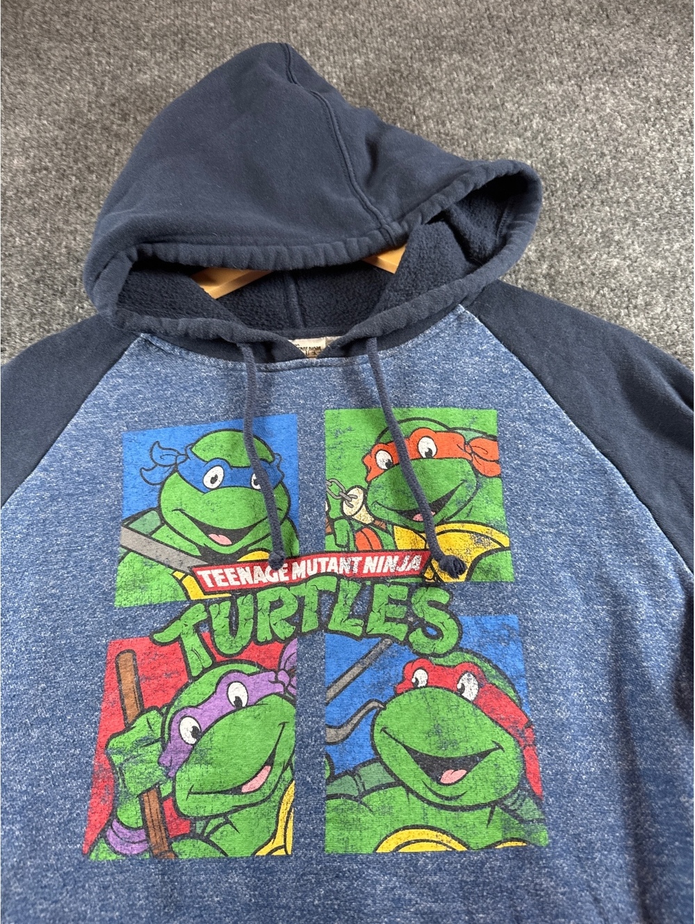 Teenage Mutant Ninja Turtles Hoodie Men’s Medium Blue TMNT Graphic Sweatshirt